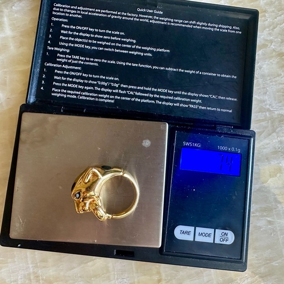 750/ 18k yellow gold green genuine emerald Tiger Eye Ring - Picture 8 of 9